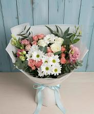 Букет цветов из:  Розы, Лизиантусы и Хризантемы в Посёлок центральной усадьбы совхоза Мир