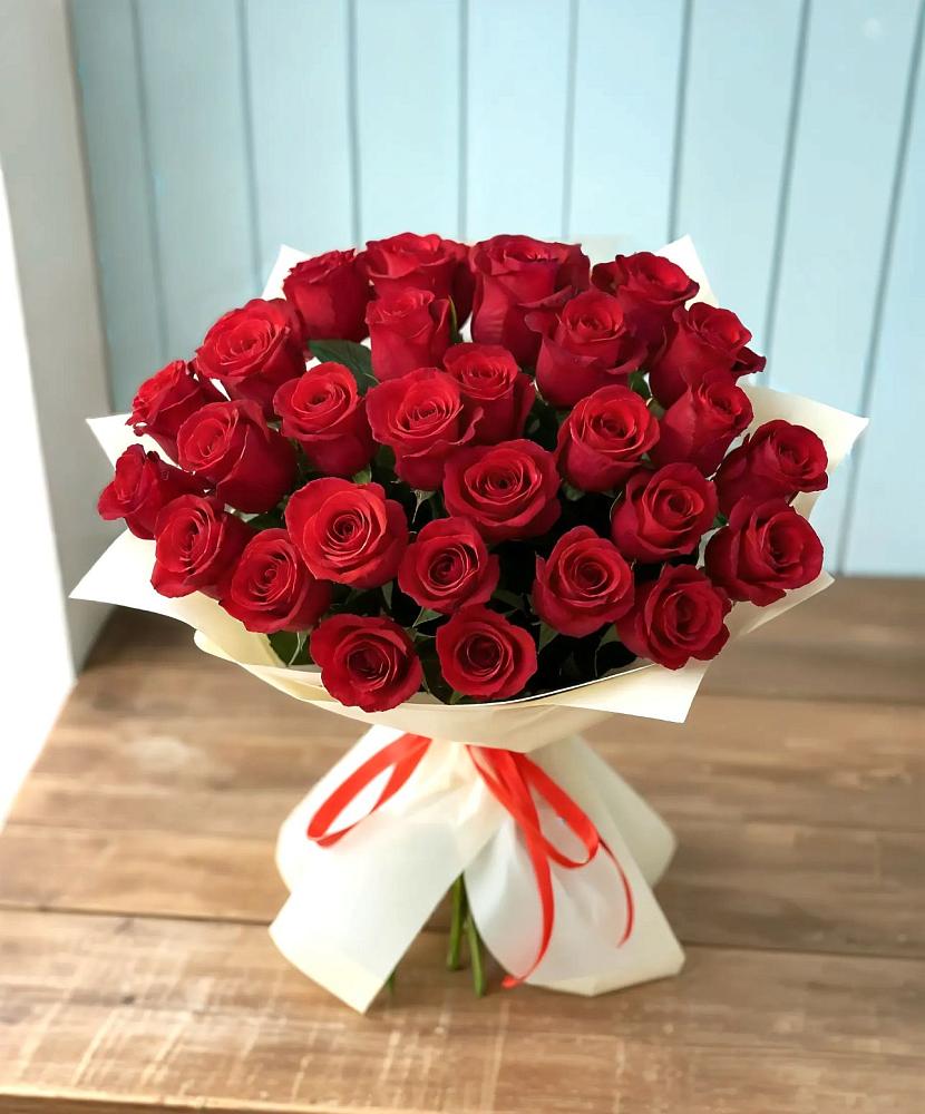Букет 29 Красных роз в Посёлок центральной усадьбы совхоза Мир