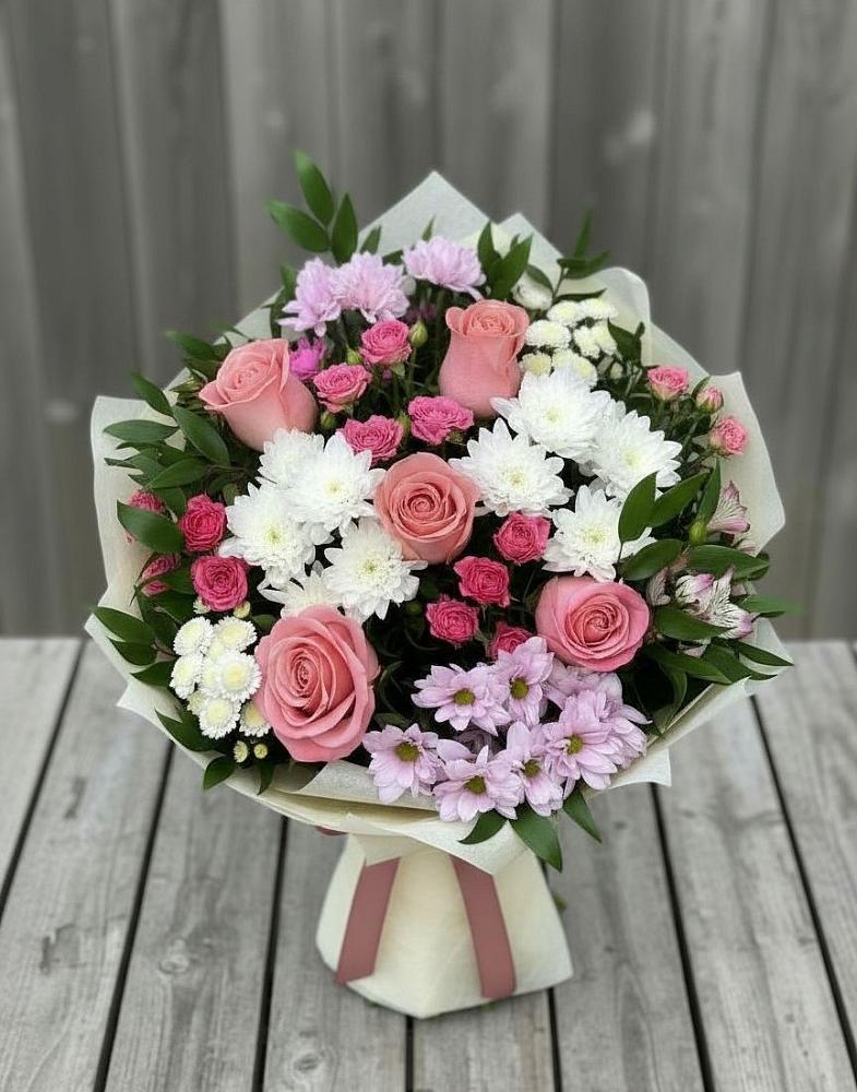 Букет цветов из: Альстромерии, Гвоздики, Розы и Хризантемы в Посёлок центральной усадьбы совхоза Мир