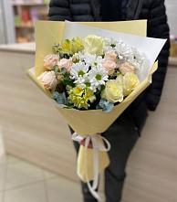 Букет цветов из:  Альстромерии, Розы и Хризантемы #REPLACE_PRED# Посёлок центральной усадьбы совхоза Мир