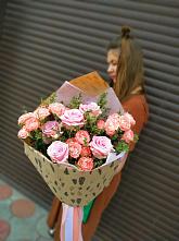 Букет цветов из:  Розы #REPLACE_PRED# Посёлок центральной усадьбы совхоза Мир