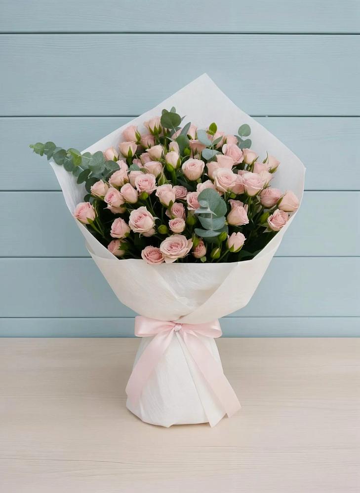 Букет цветов из: Розы в Посёлок центральной усадьбы совхоза Мир