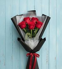 Букет цветов из:  Розы в Посёлок центральной усадьбы совхоза Мир