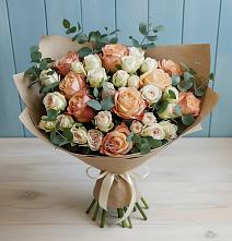 Букет цветов из:  Альстромерии и Розы #REPLACE_PRED# Посёлок центральной усадьбы совхоза Мир