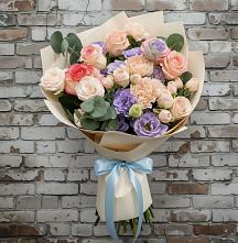 Букет цветов из:  Розы, Лизиантусы и Гвоздики #REPLACE_PRED# Посёлок центральной усадьбы совхоза Мир